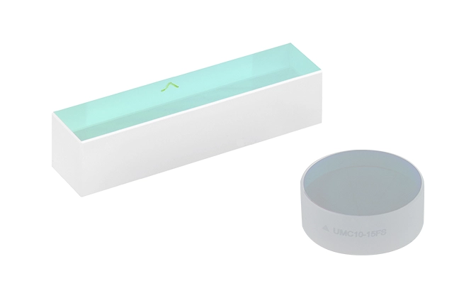 Thorlabs · Chirped Mirrors for Dispersion Compensation of